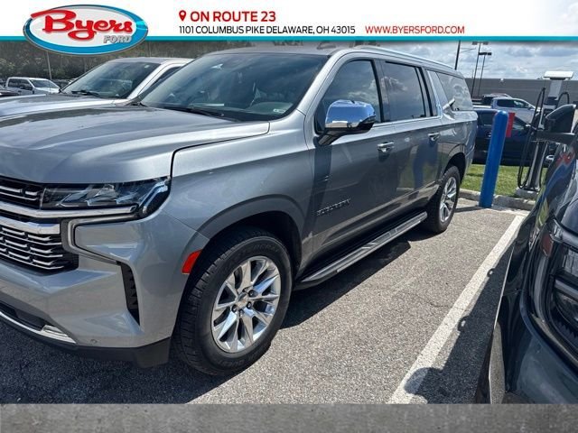 Used 2023 Chevrolet Suburban Premier AWD/4WD image 1
