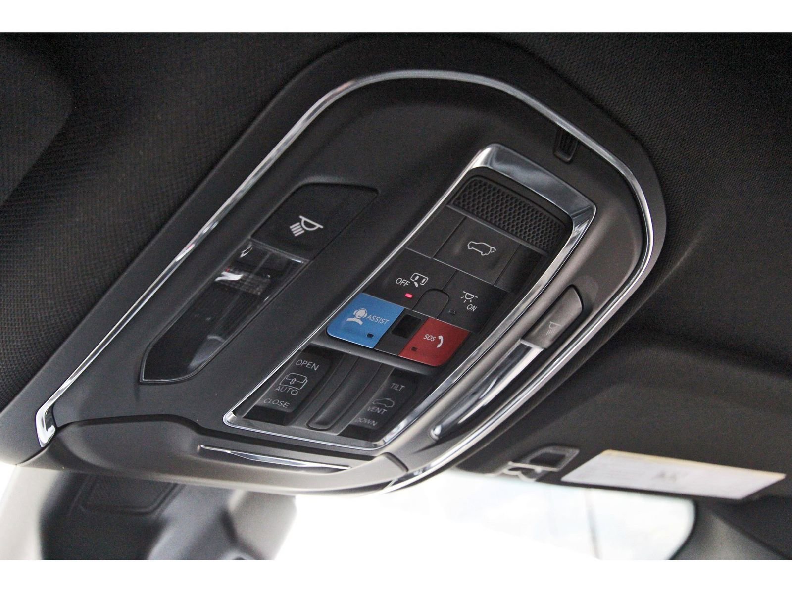 Used 2024 Jeep Grand Cherokee Altitude RWD image 26