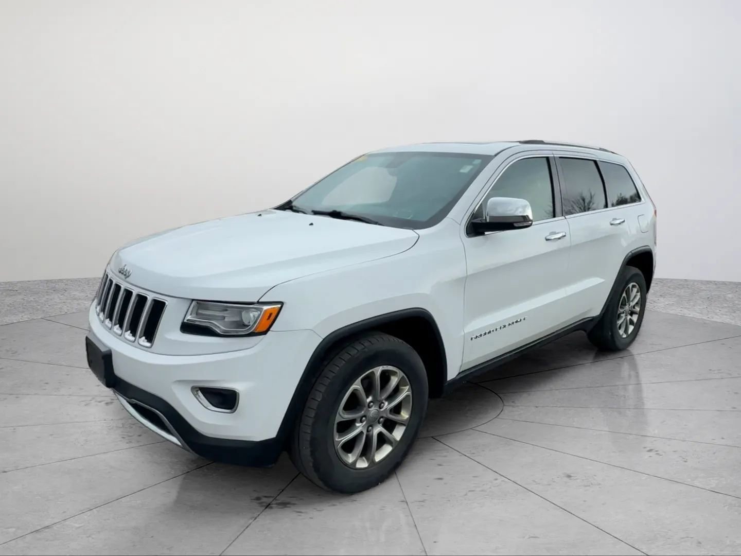 Used 2015 Jeep Grand Cherokee Limited w/ Luxury Group II image 1