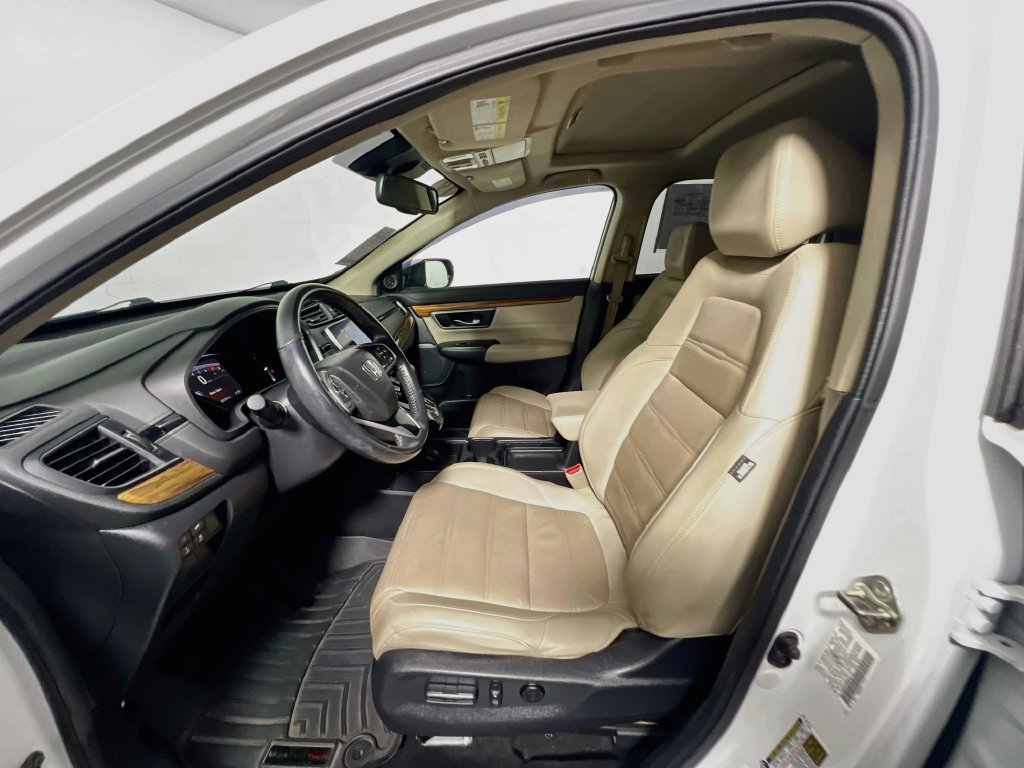 Used 2019 Honda CR-V Touring image 12