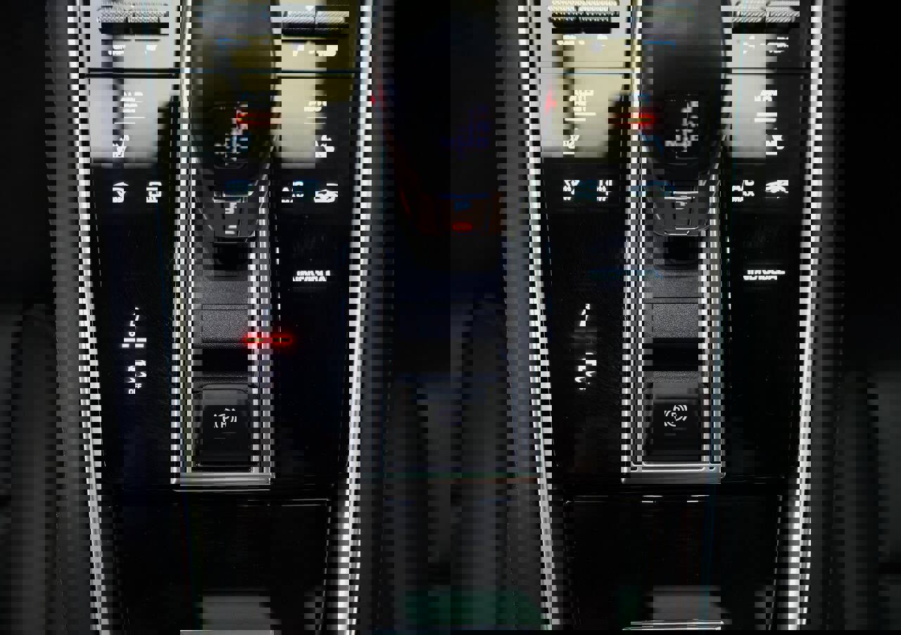 Used 2023 Porsche Panamera Turbo S image 62