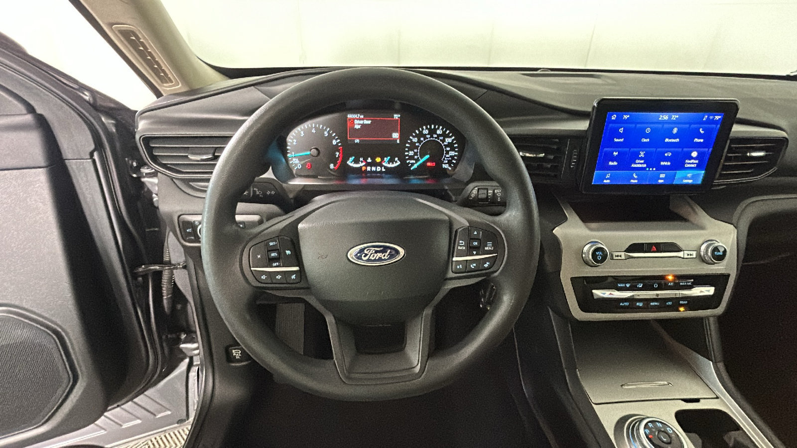 Used 2023 Ford Explorer 4WD image 17