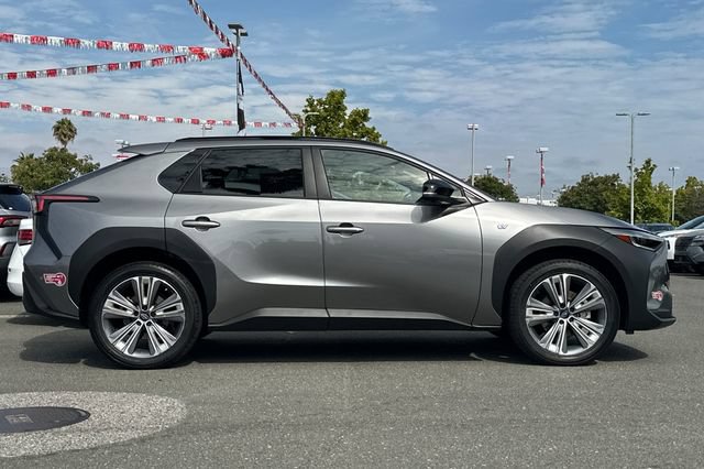 Used 2023 Subaru Solterra AWD image 3