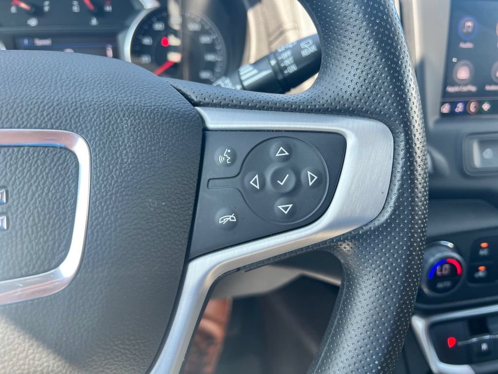 Used 2024 GMC Terrain SLE w/ Driver Convenience Package FWD image 19