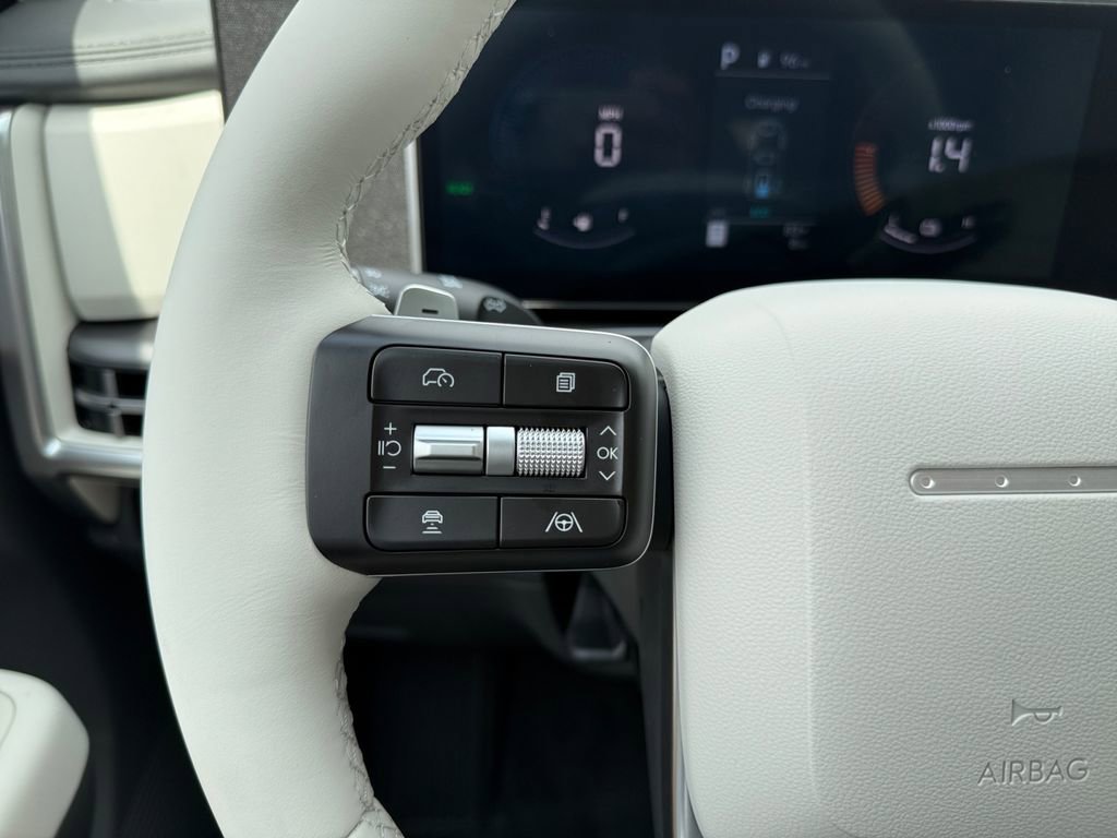 New 2026 Hyundai Santa Fe SE image 9