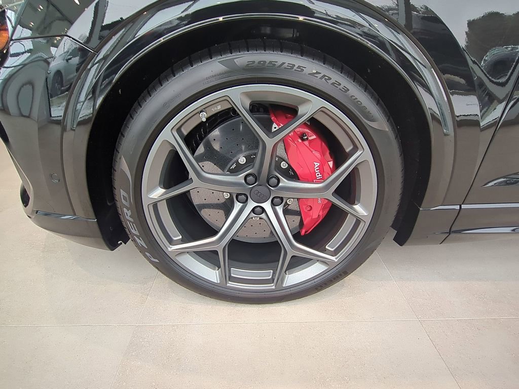 New 2026 Audi RS Q8 performance image 7