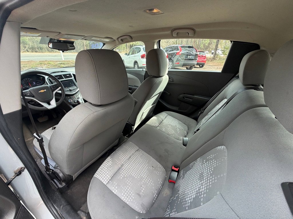 Used 2020 Chevrolet Sonic LT image 18