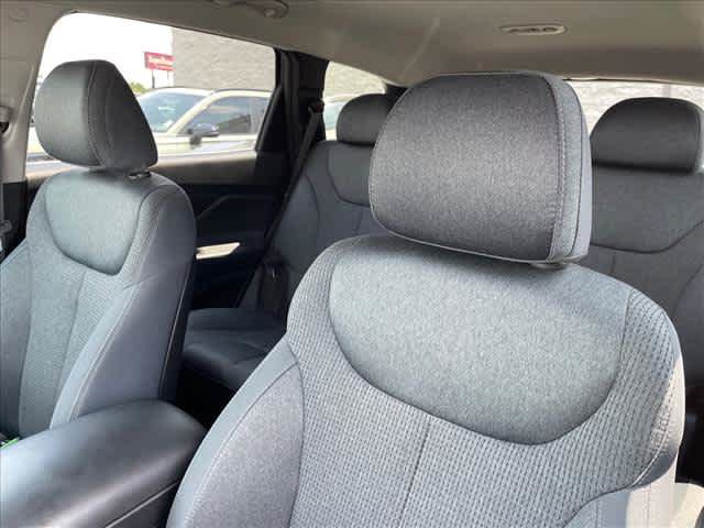 Used 2023 Hyundai Santa Fe SEL FWD image 16