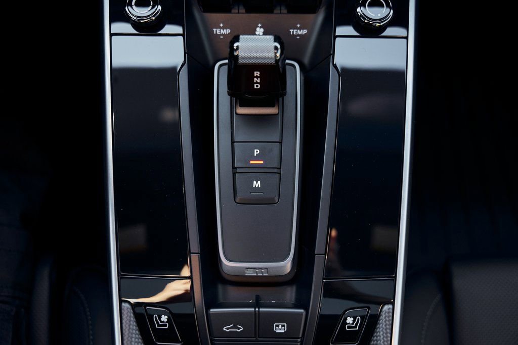 Used 2024 Porsche 911 Turbo AWD/4WD image 64