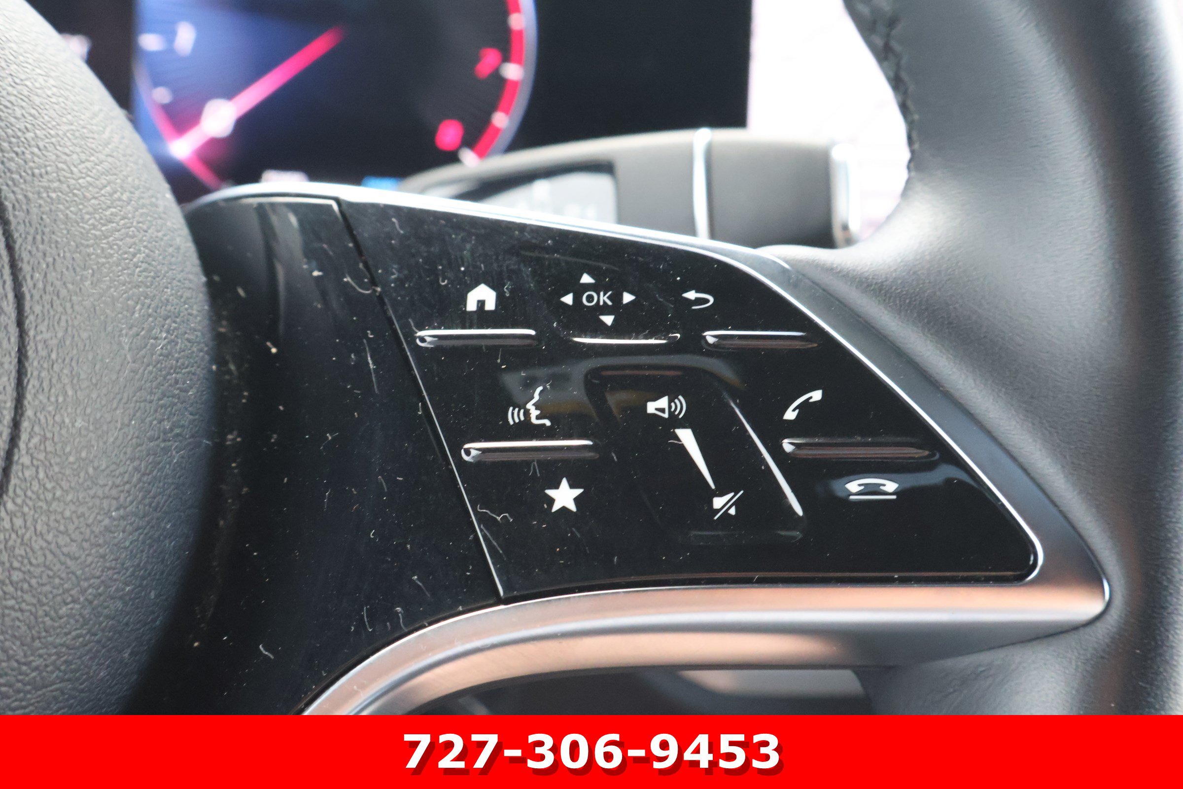 Used 2025 Mercedes-Benz G 550 image 26