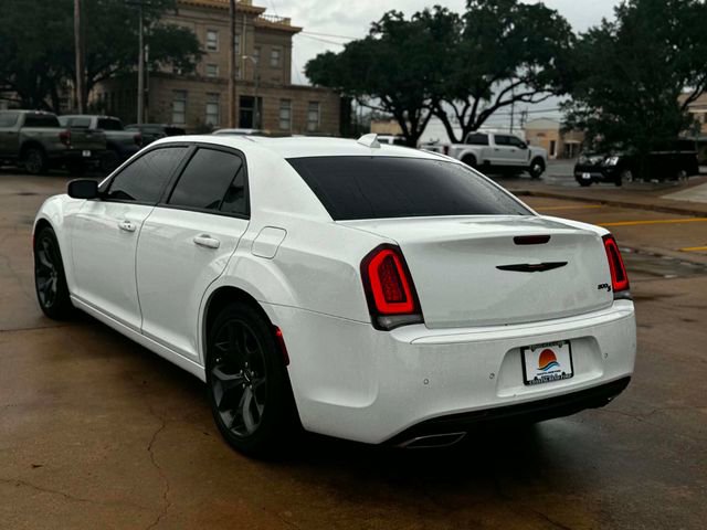 Used 2022 Chrysler 300 S RWD image 8