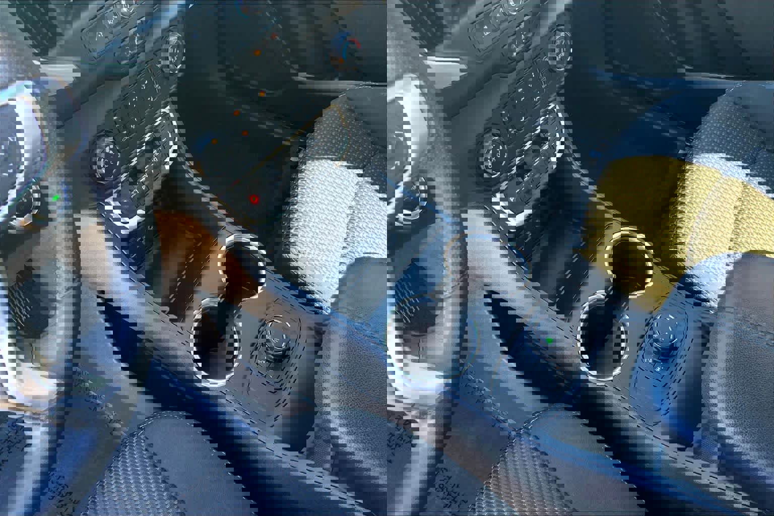 Used 2022 GMC Terrain SLE image 13