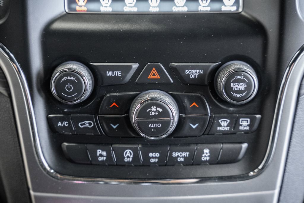 Certified 2019 Jeep Grand Cherokee Laredo w/ Security & Convenience Group image 23