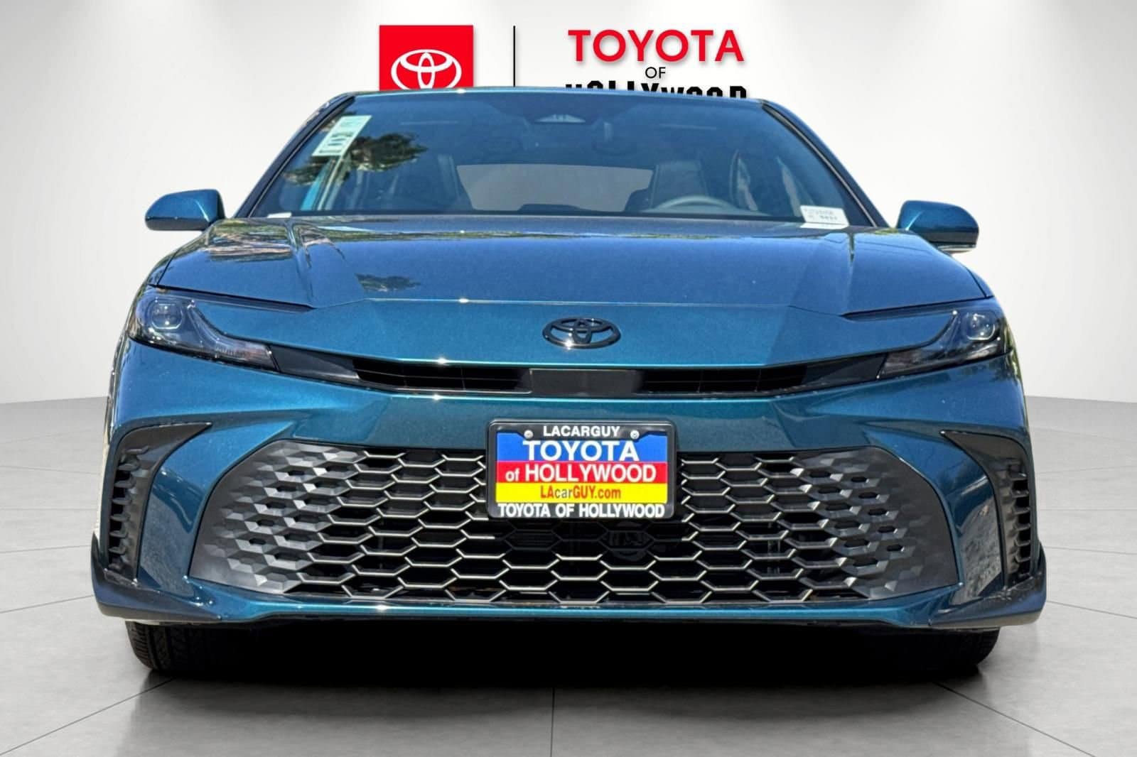 New 2026 Toyota Camry SE FWD image 8