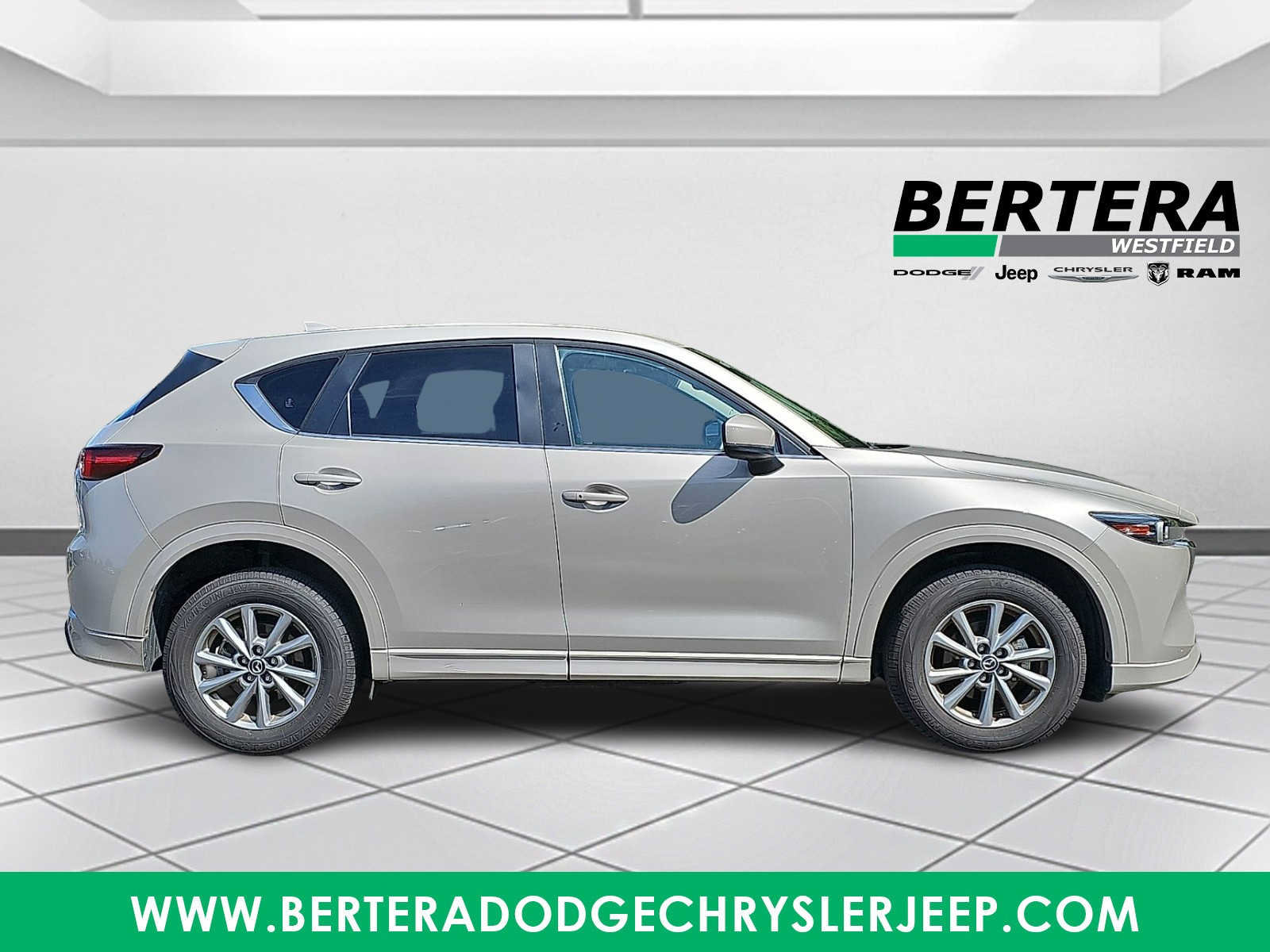 Used 2025 MAZDA CX-5 AWD 2.5 S w/ Preferred Package image 7