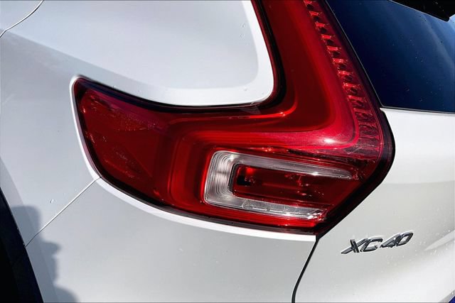 Used 2020 Volvo XC40 T5 Inscription AWD/4WD image 22