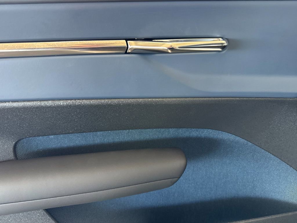 New 2026 Volvo EX30 Ultra w/ Climate Package image 10