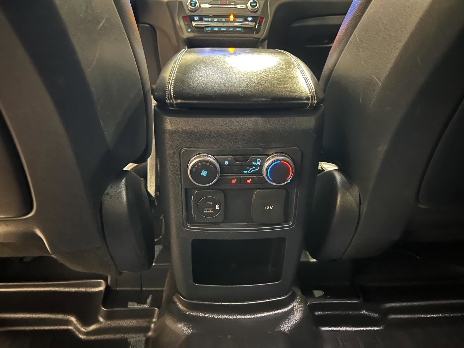 Used 2020 Ford Explorer XLT w/ Equipment Group 202A image 29