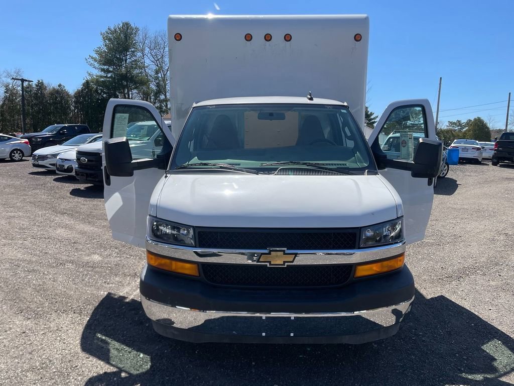Used 2023 Chevrolet Express 3500 w/ Power Convenience Package RWD image 29