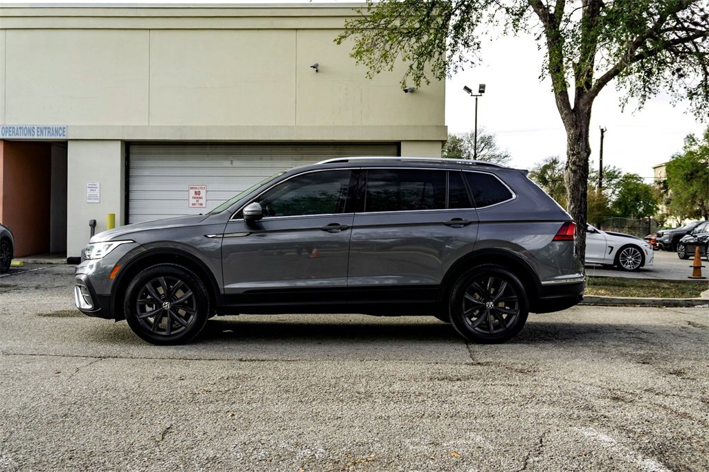 Used 2012 Jeep Grand Cherokee Laredo w/ Laredo E Group image 8