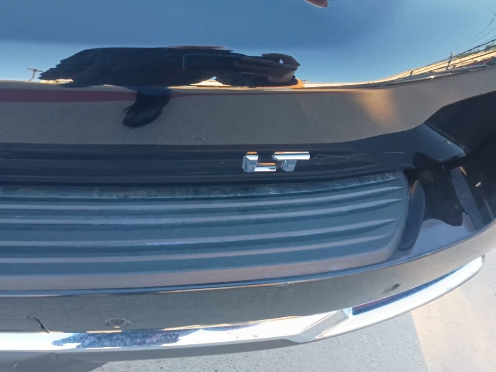 Used 2025 Chevrolet Tahoe LT image 11