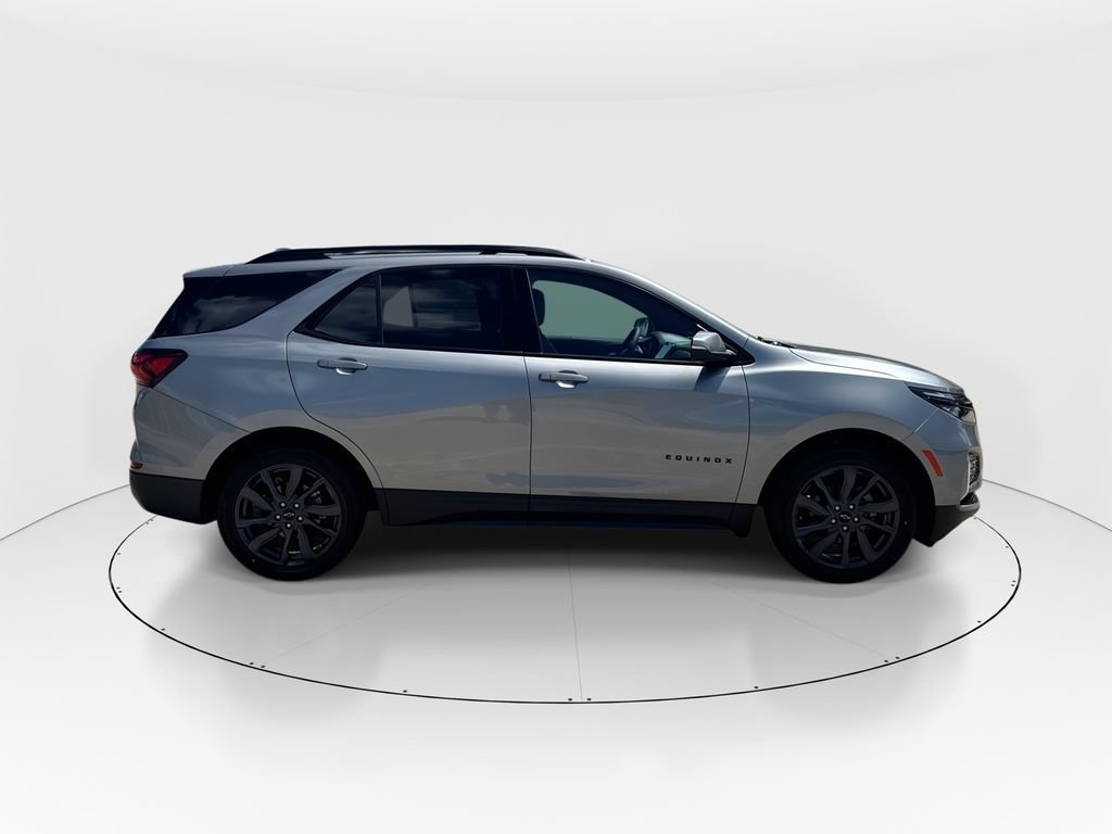 Used 2024 Chevrolet Equinox RS FWD image 9