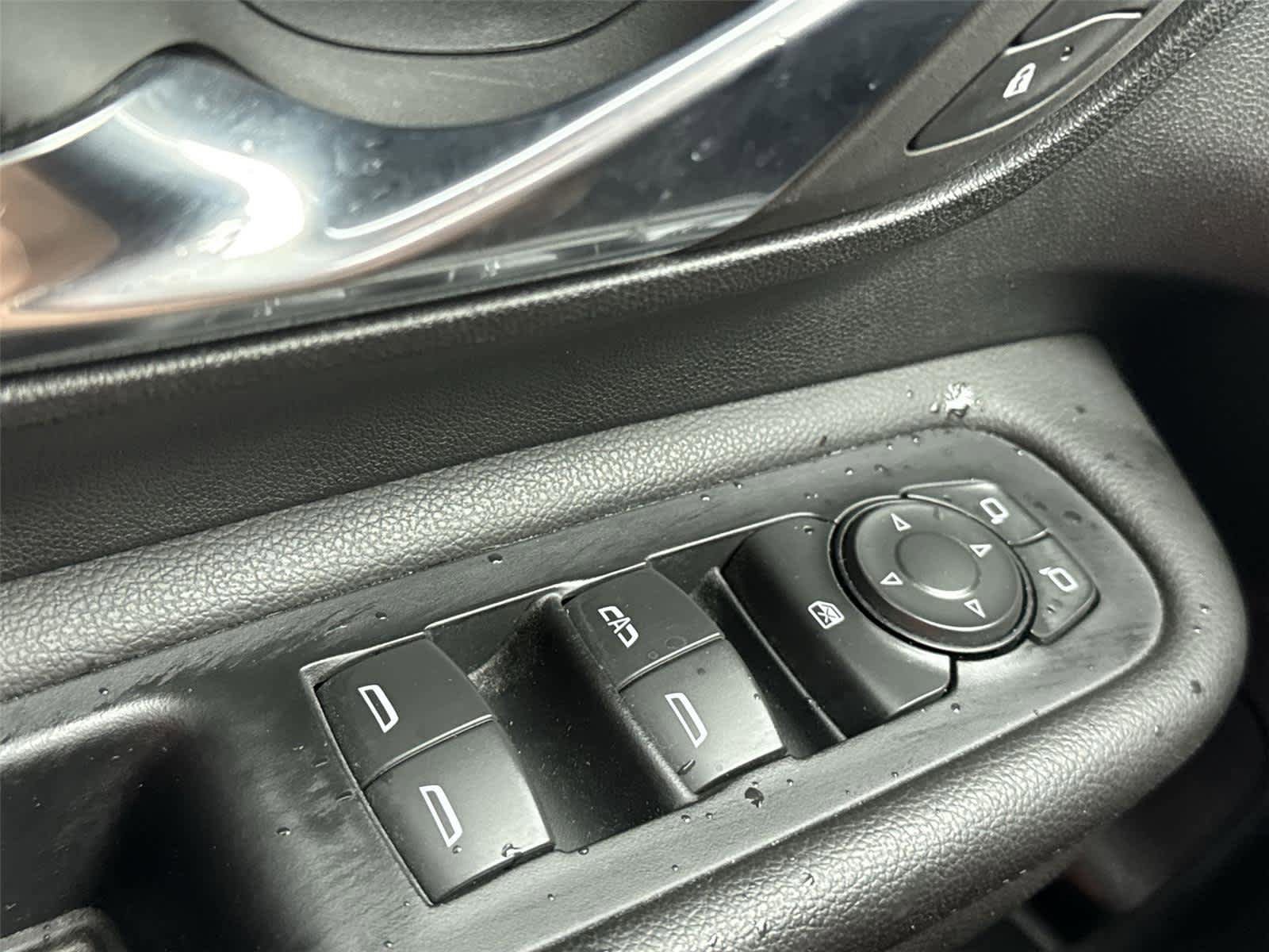 Used 2023 GMC Terrain SLE w/ Elevation Edition AWD/4WD image 21