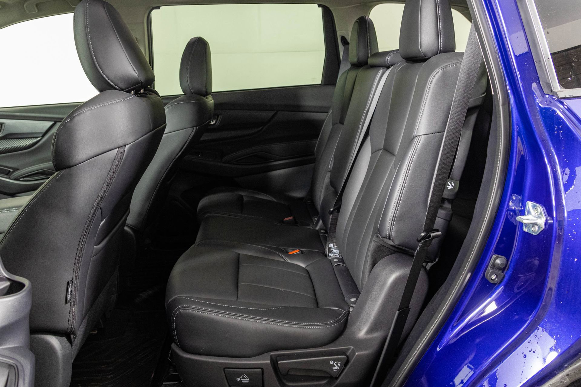 Used 2026 Subaru Ascent Premium image 38