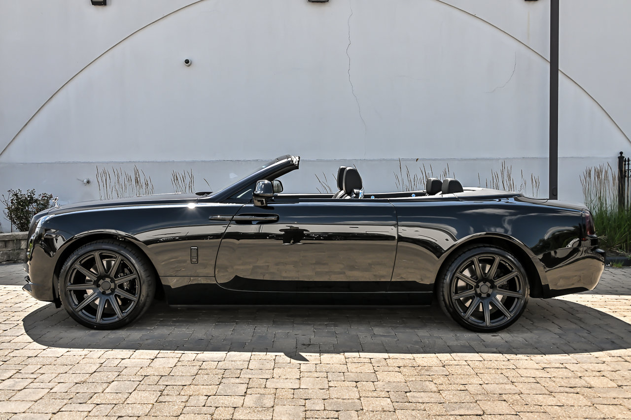 Used 2016 Rolls-Royce Dawn RWD image 10