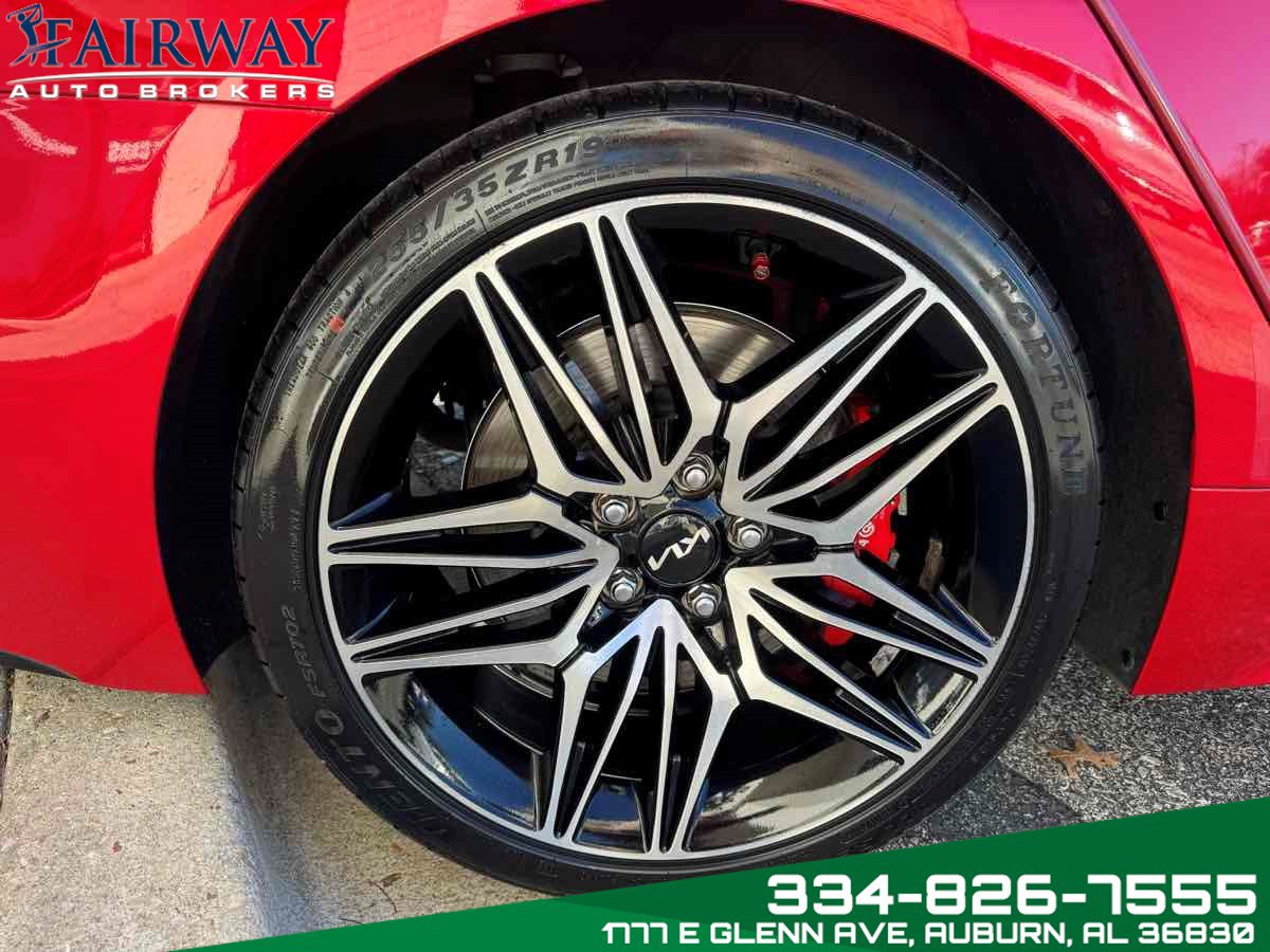 Used 2022 Kia Stinger GT2 image 34