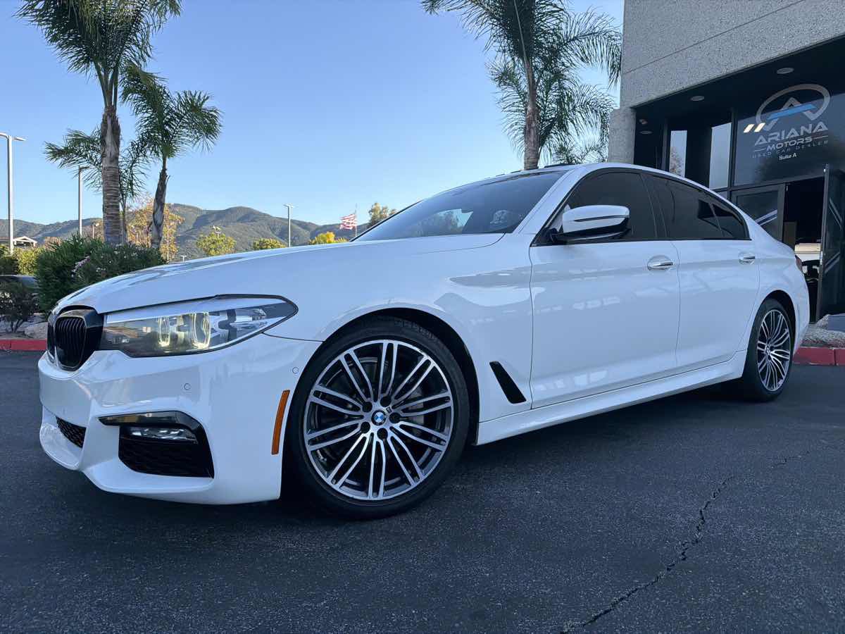Used 2018 BMW 530i w/ M Sport Package RWD image 11