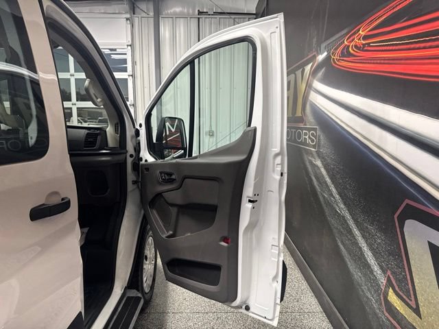Used 2025 Ford Transit 250 Low Roof w/ Exterior Upgrade Package RWD image 24