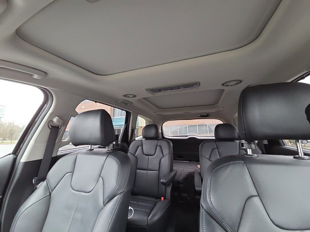 Used 2023 Kia Telluride SX image 10