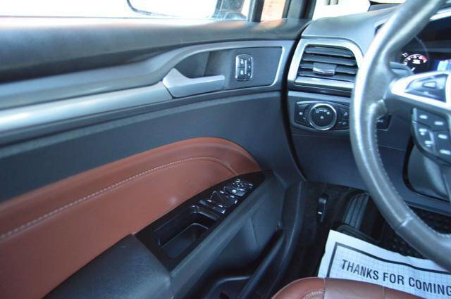 Used 2016 Ford Fusion SE w/ Equipment Group 202A image 51