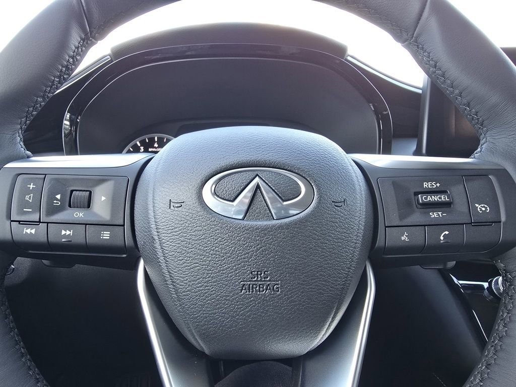 Certified 2025 INFINITI QX60 Pure image 28