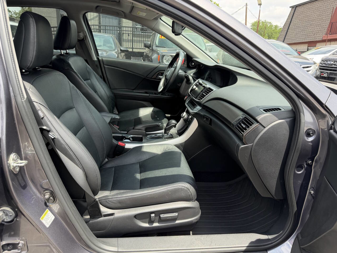 Used 2014 Honda Accord EX-L image 17