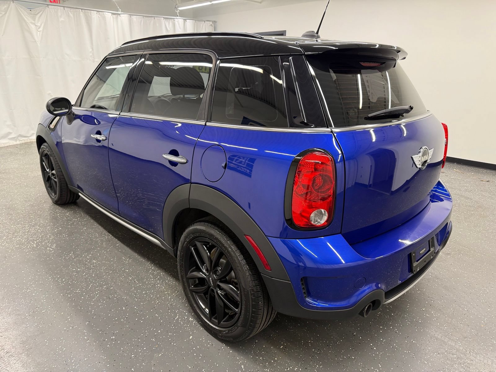 Used 2016 MINI Cooper Countryman S AWD/4WD image 3