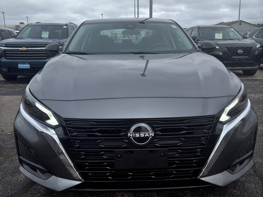 Certified 2024 Nissan Altima 2.5 SV image 3