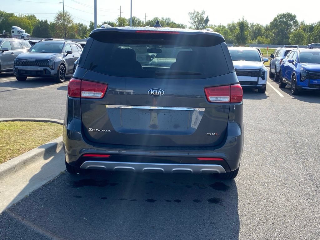 Used 2016 Kia Sedona SX Limited FWD image 6