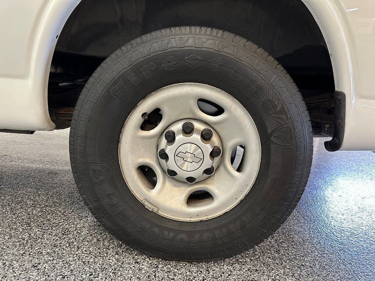 Used 2012 Chevrolet Express 3500 image 22