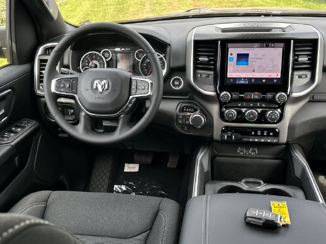New 2027 RAM 1500 4x4 Crew Cab image 16