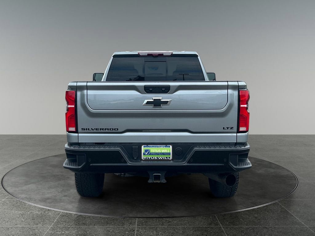 Used 2025 Chevrolet Silverado 3500 LTZ w/ LTZ Plus Package AWD/4WD image 9