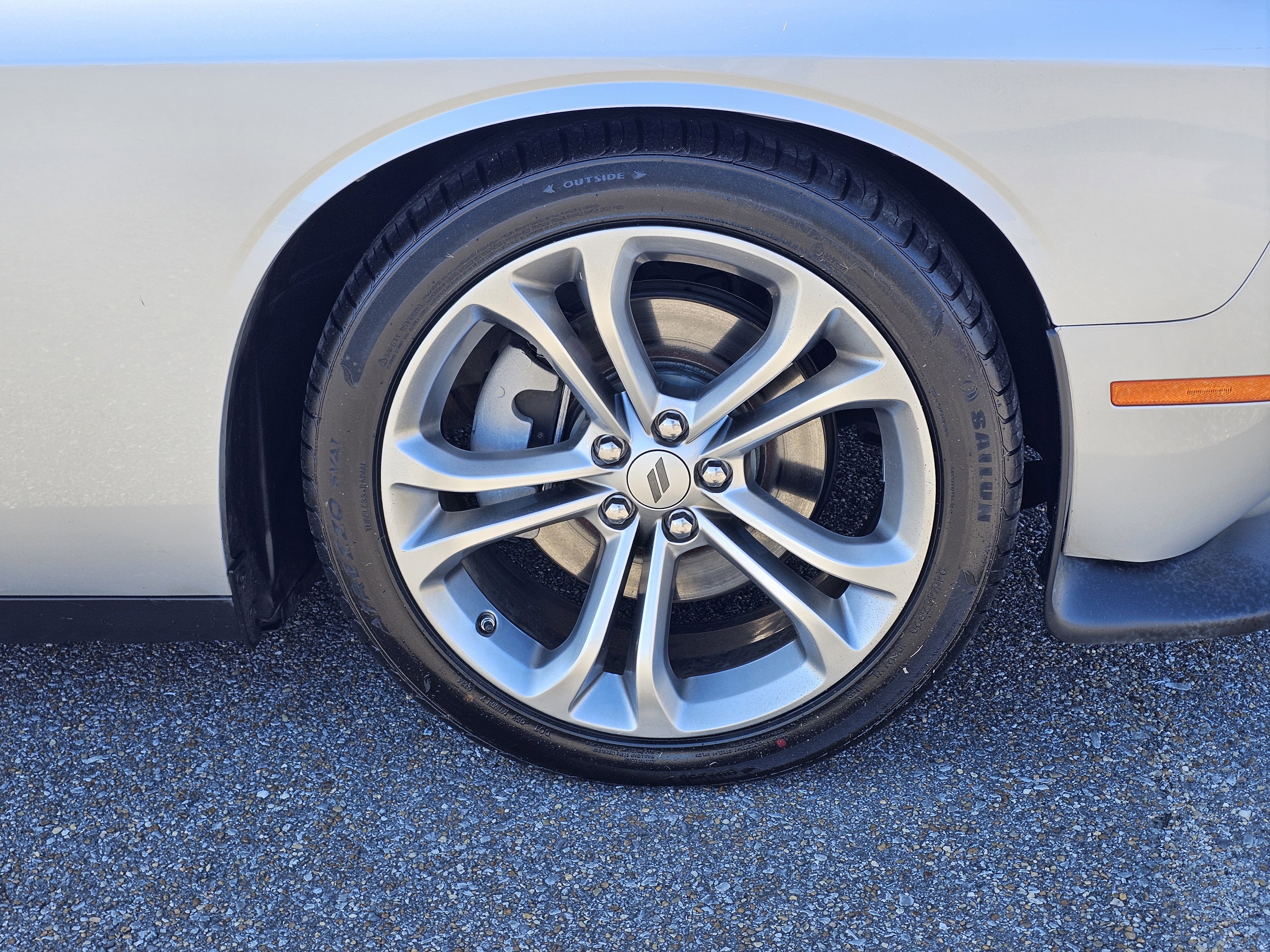 Used 2022 Dodge Challenger GT w/ Plus Package image 7