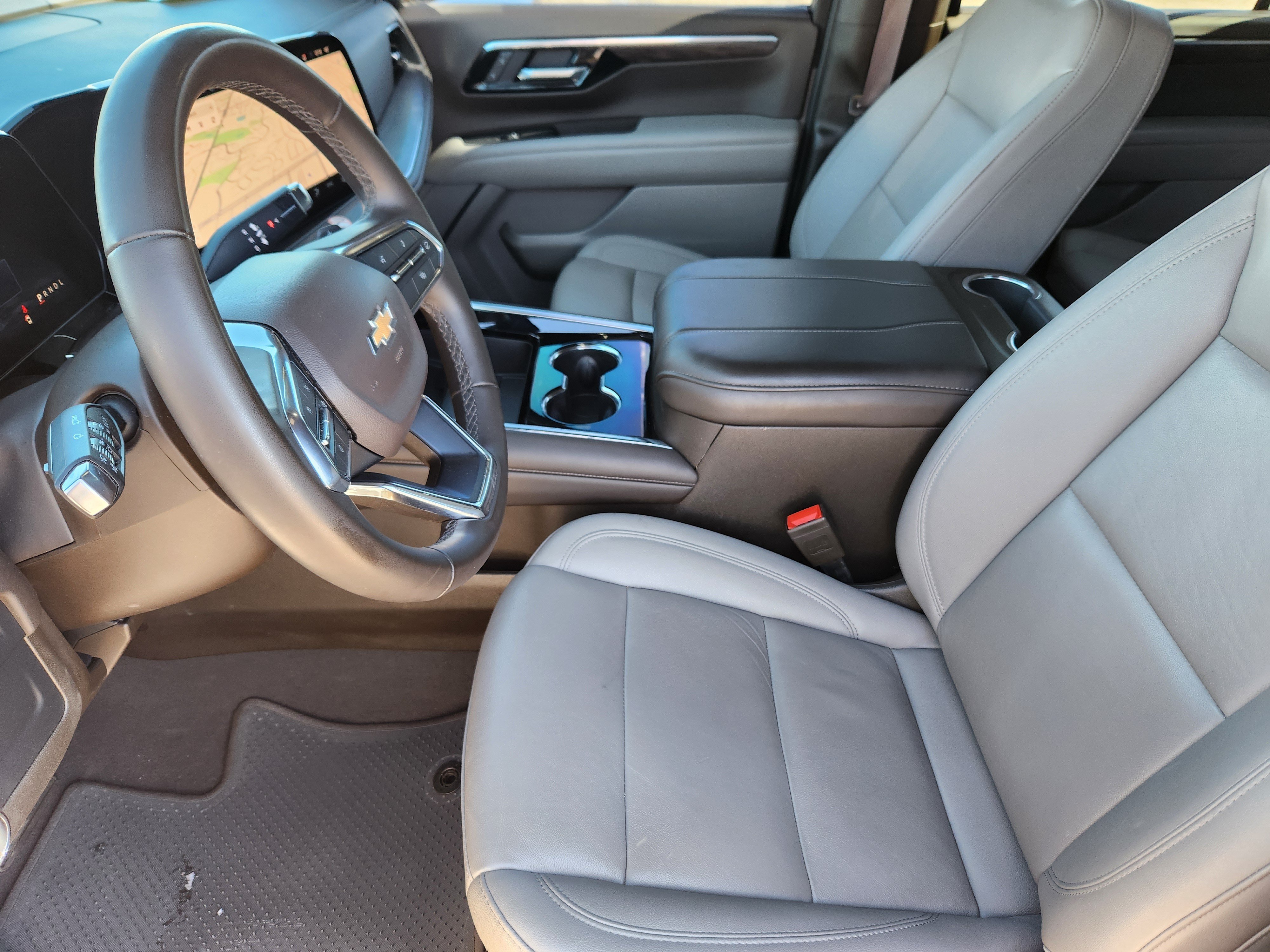 Used 2025 Chevrolet Tahoe LT AWD/4WD image 10