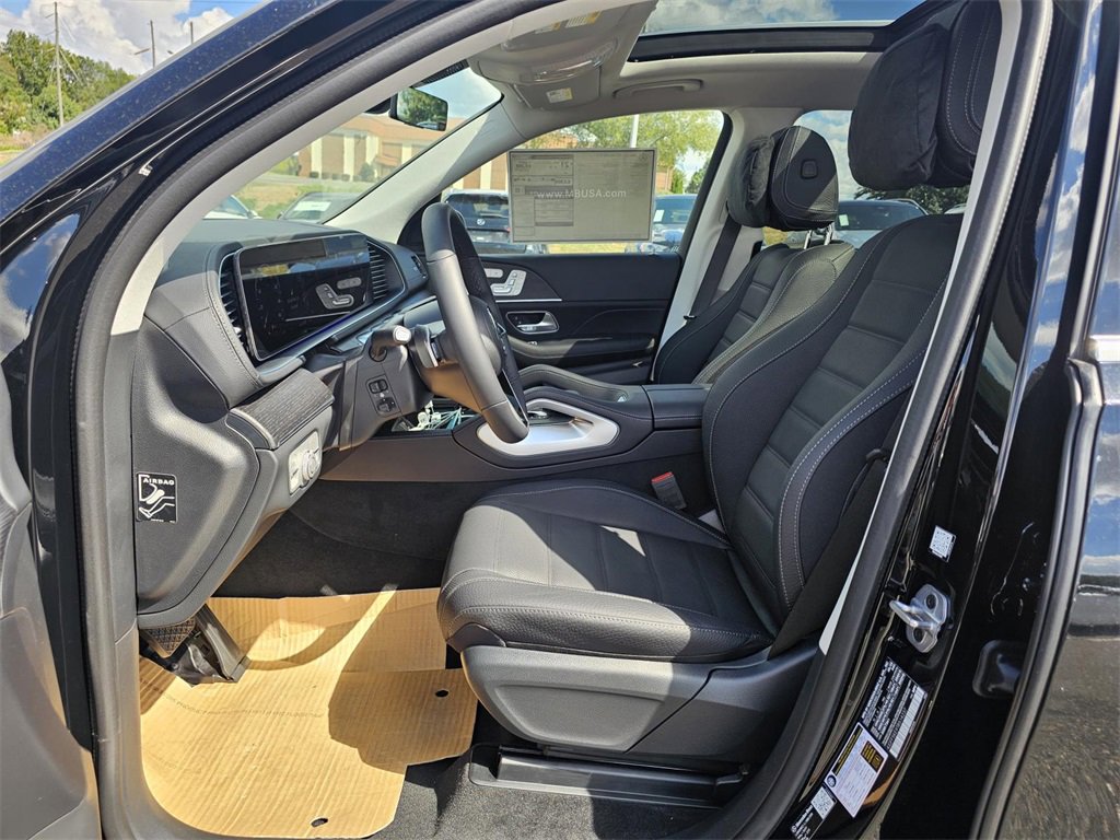 New 2026 Mercedes-Benz GLS 450 4MATIC image 23