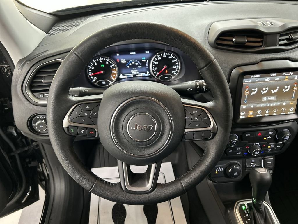 Certified 2022 Jeep Renegade Latitude w/ Convenience Group image 4