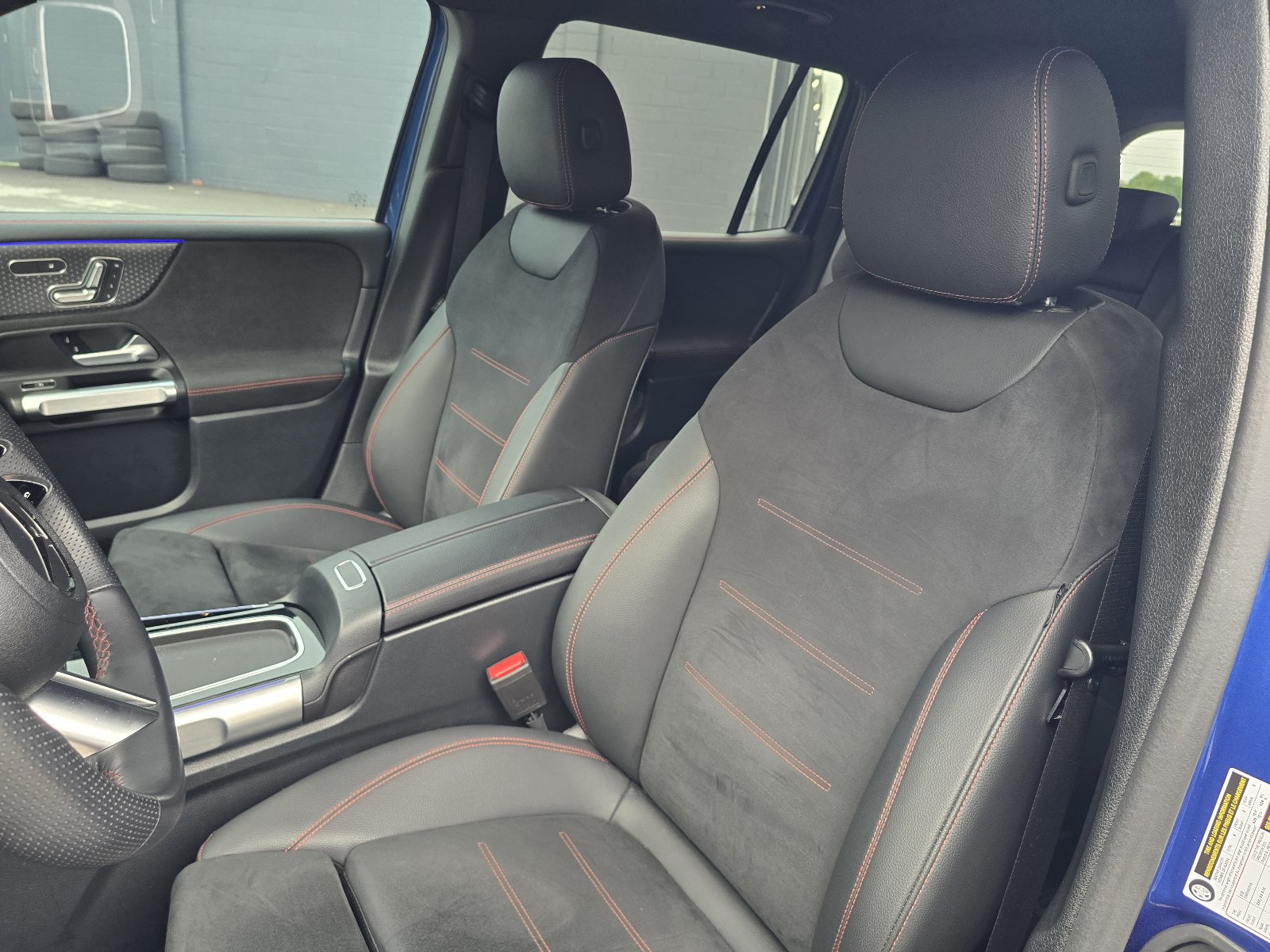 Used 2024 Mercedes-Benz GLB 250 image 13