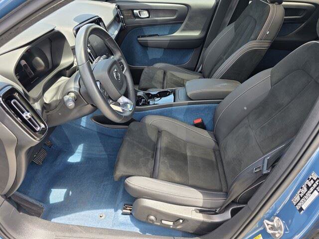 Used 2022 Volvo C40 P8 Recharge Ultimate image 10