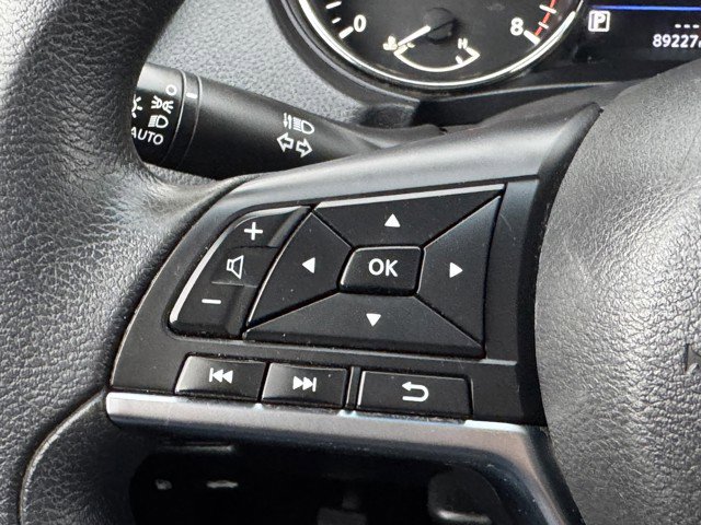 Used 2021 Nissan Rogue Sport S image 18