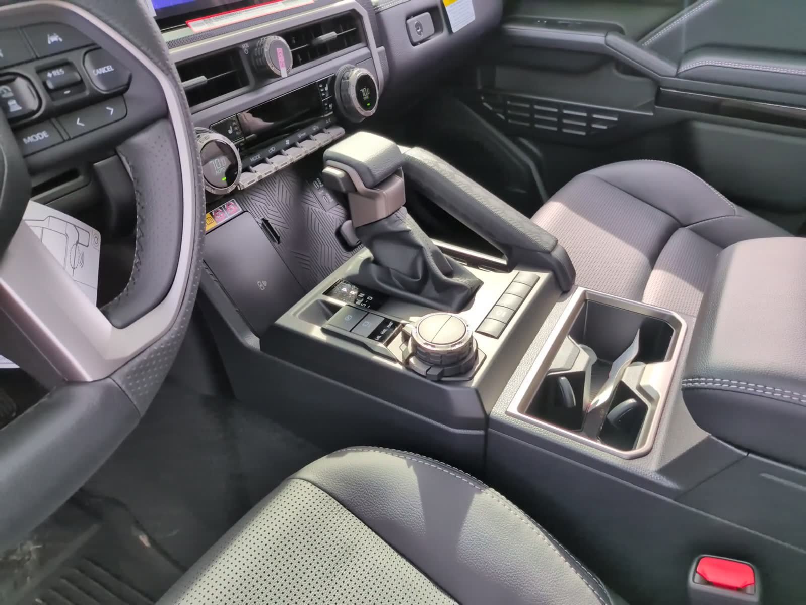 New 2026 Toyota 4Runner Limited AWD/4WD image 25